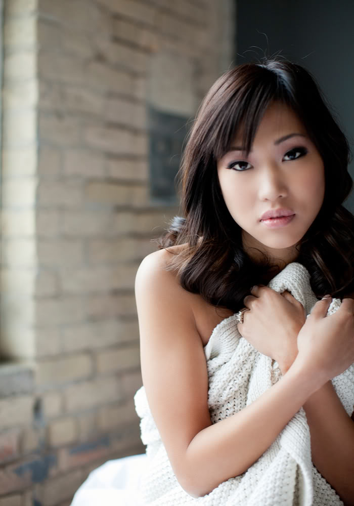 ALI MINNEAPOLIS BOUDOIR PHOTOGRAPHER Laura Ivanova Photography